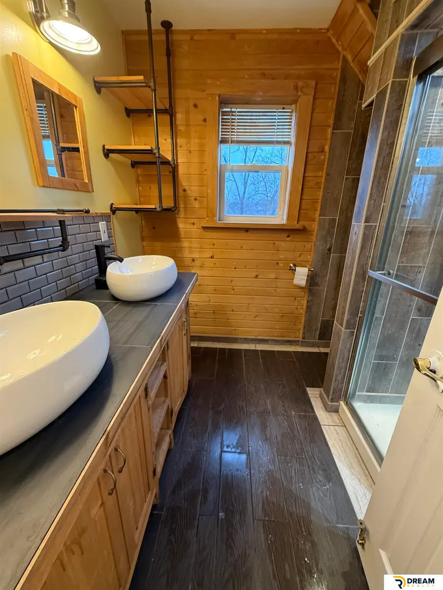 4219 Meredith Avenue, Omaha, NE 68111 - Image #3