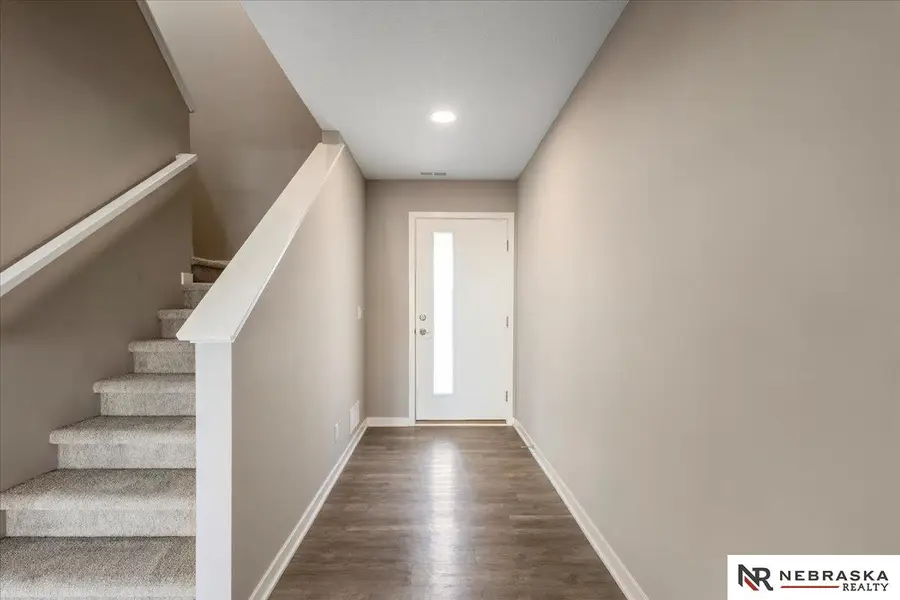 17046 Hawthorne Av, Omaha, NE 68152 - Image #3