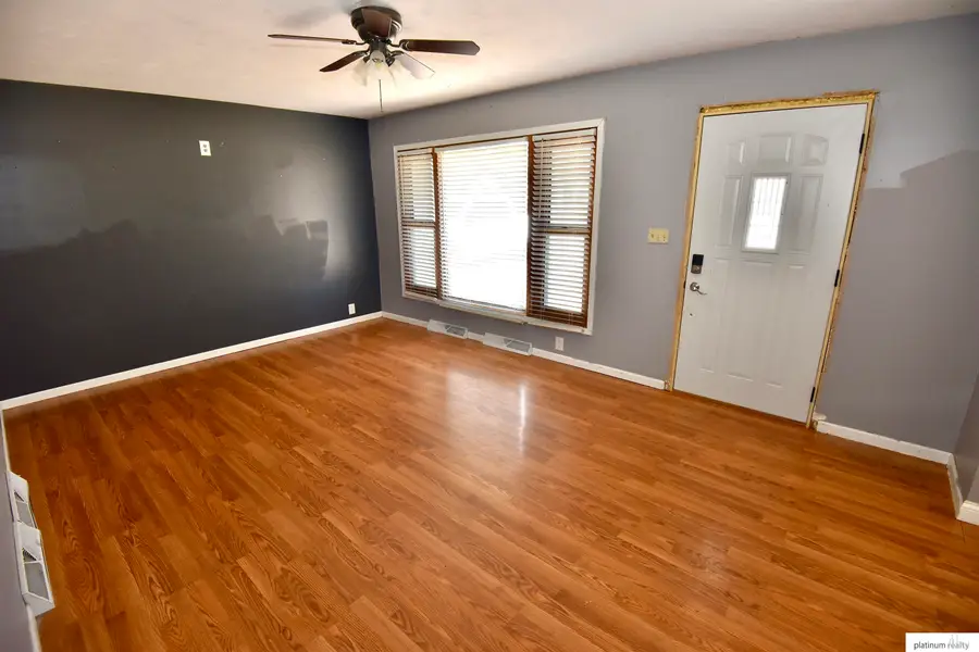 2802 Wayne Street, Bellevue, NE 68005 - Image #2