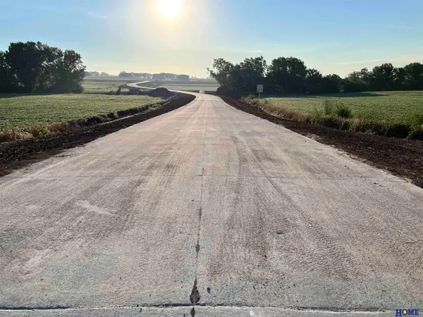 Lot 4 Block 4 W Hall Drive, Lincoln, NE 68532