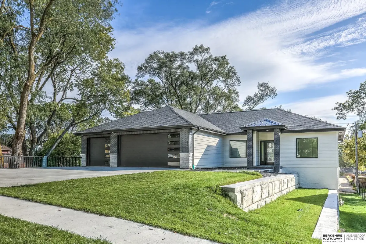 5841 S 48 Avenue, Omaha, NE 68117 - Image #1