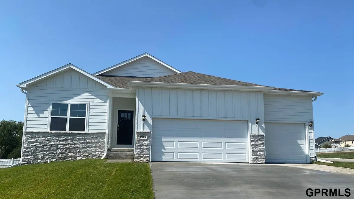 17037 Craig Street, Bennington, NE 68007 - Image #1