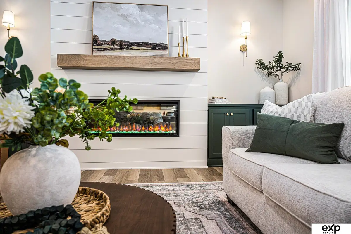 20619 Ogden Street, Elkhorn, NE 68022 - Image #1