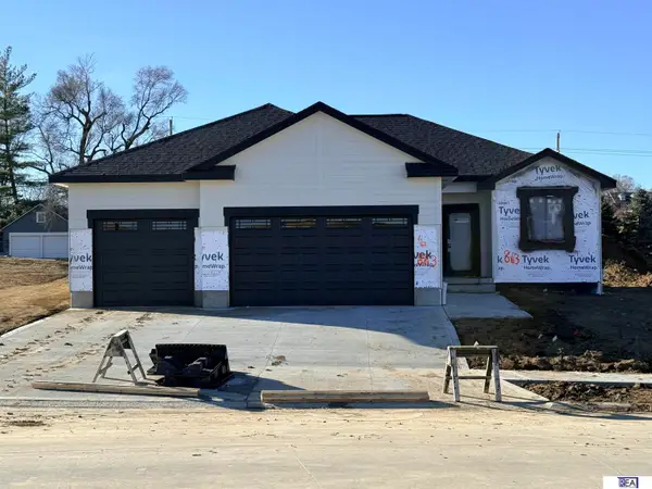 683 Palomino Street, Papillion, NE 68046