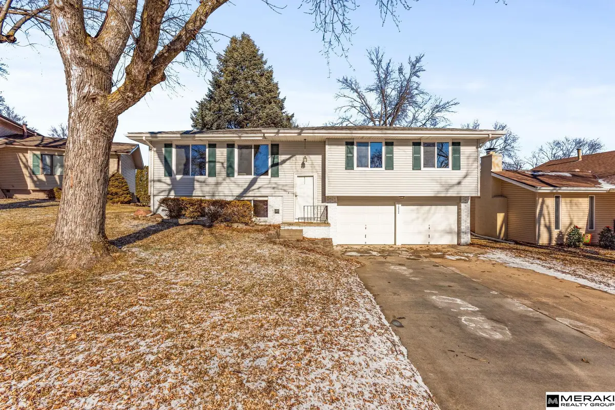 13934 Washington Circle, Omaha, NE 68137 - Image #1