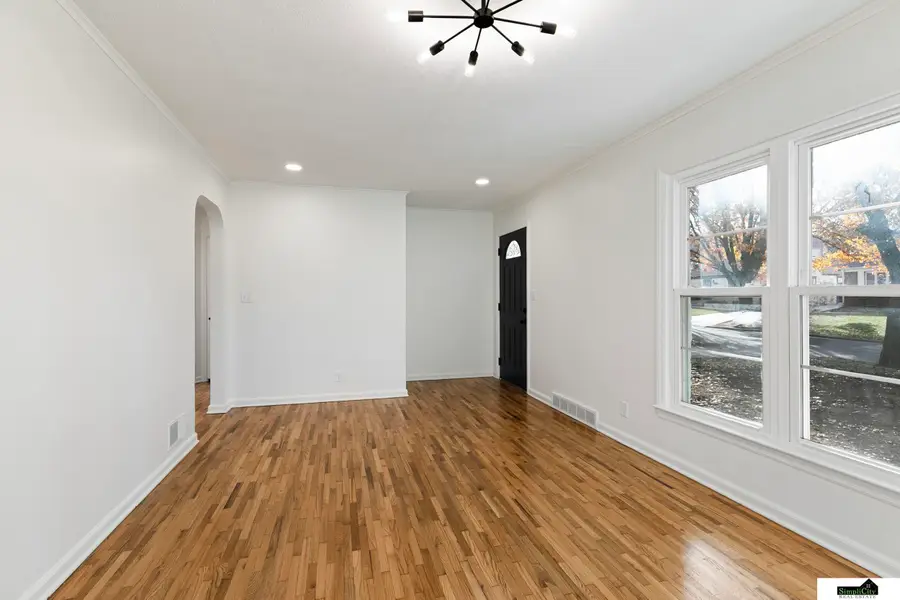 928 Clark Street, Lincoln, NE 68510 - Image #3