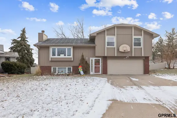 16211 Arbor Street, Omaha, NE 68130