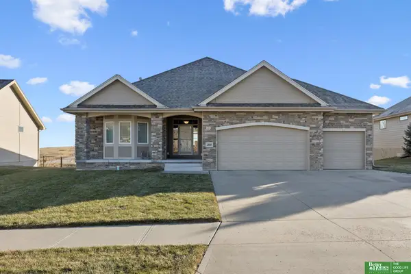 12007 Pintail Drive, Papillion, NE 68046