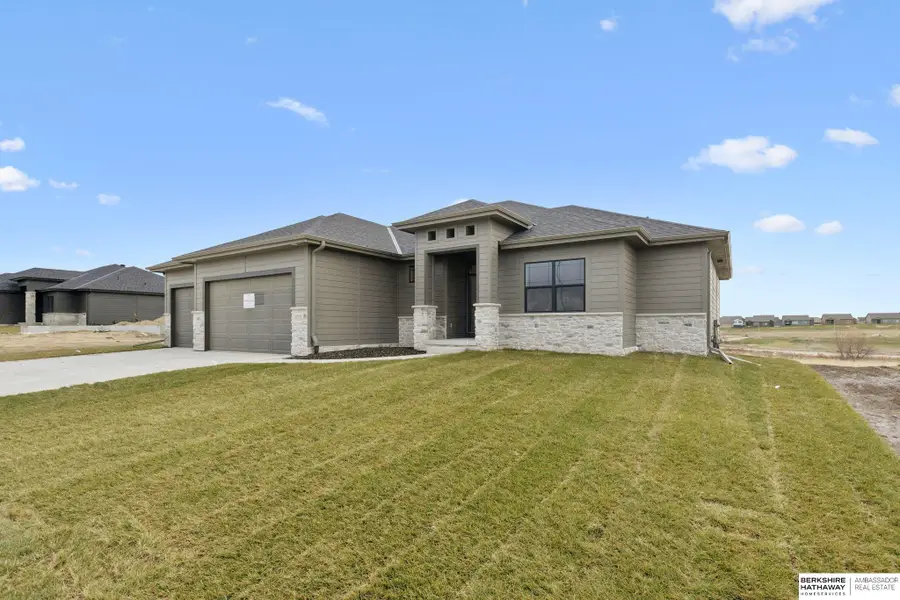 6131 S 215th Circle, Elkhorn, NE 68022 - Image #2