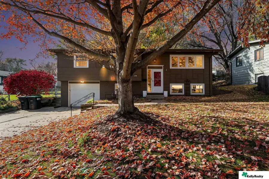 13511 Hickory Circle, Omaha, NE 68144 - Image #2