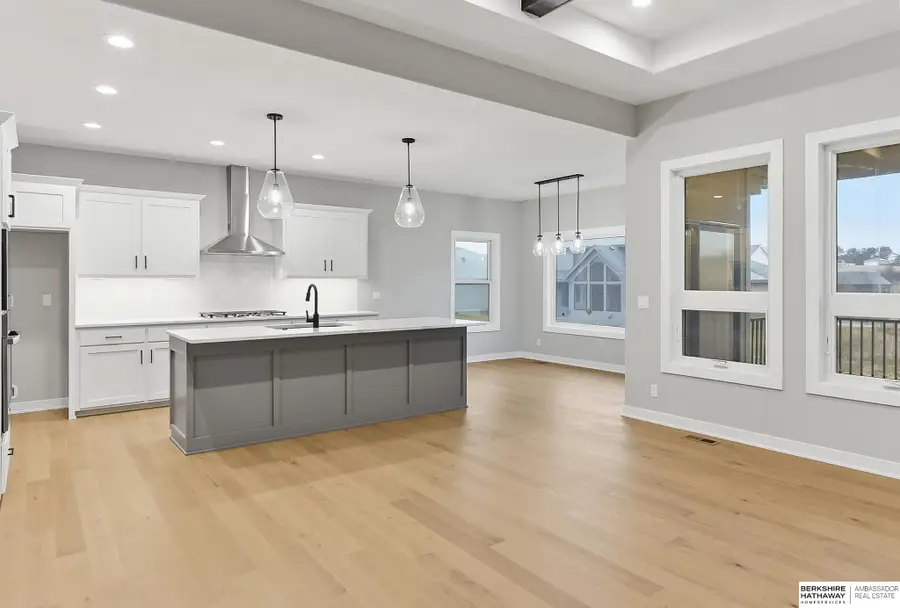 21723 Glenmore Drive, Gretna, NE 68028 - Image #3