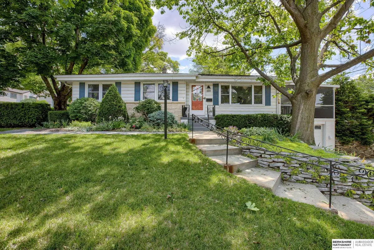 3201 Westgate Road, Omaha, NE 68124 - Image #1
