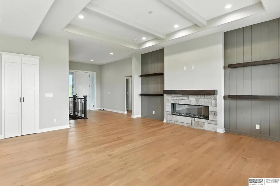 10316 S 212th Street, Gretna, NE 68028 - Image #2