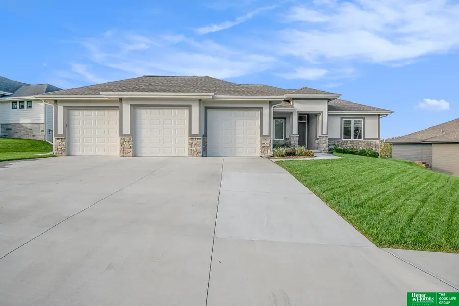 16061 Cw Hadan Drive, Bennington, NE 68007 - Image #2