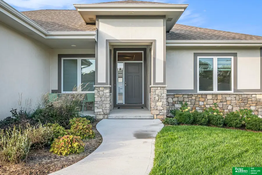 16061 Cw Hadan Drive, Bennington, NE 68007 - Image #3