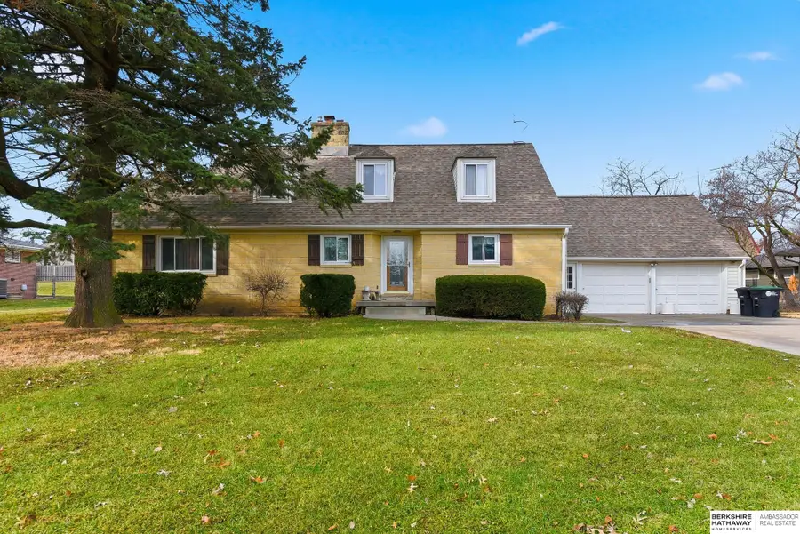 1116 Loveland Drive, Omaha, NE 68124 - Image #2