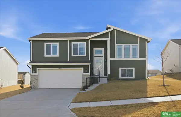 10913 Sheffield Street, Omaha, NE 68142