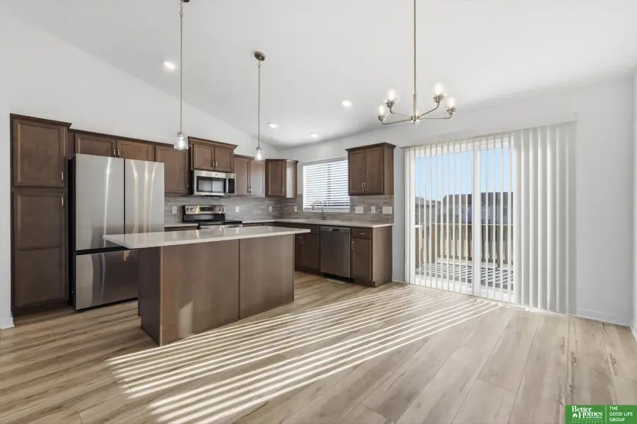 10913 Sheffield Street, Omaha, NE 68142 - #3