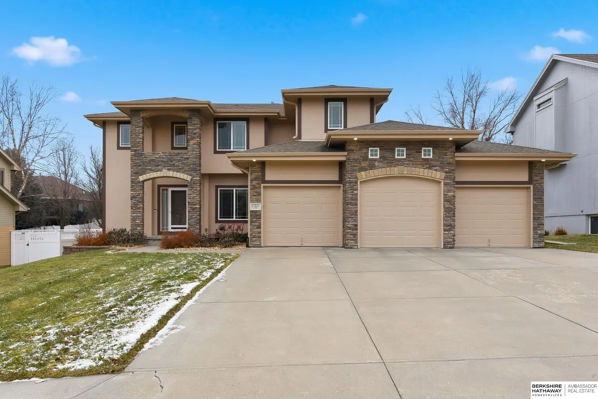 17221 Y Street, Omaha, NE 68135 - Image #1