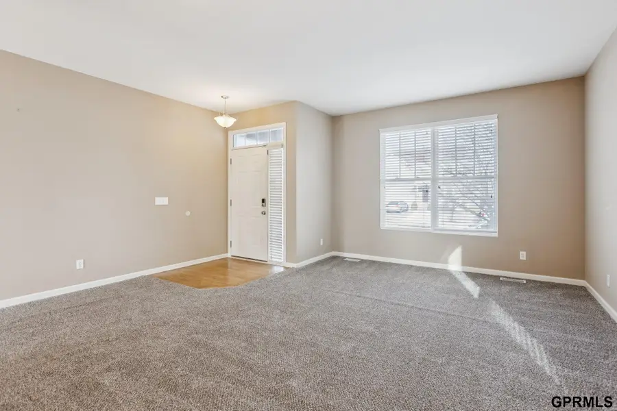 8721 Wyoming Street, Omaha, NE 68122 - Image #2