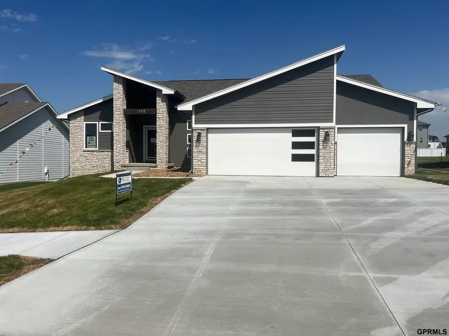 7106 N 172 Street, Bennington, NE 68007 - Image #2