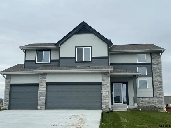 12607 Schirra Street, Papillion, NE 68138