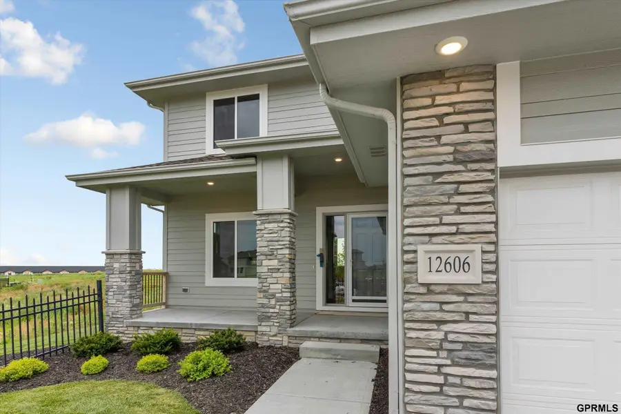 12606 Glenn Street, Papillion, NE 68138 - Image #2