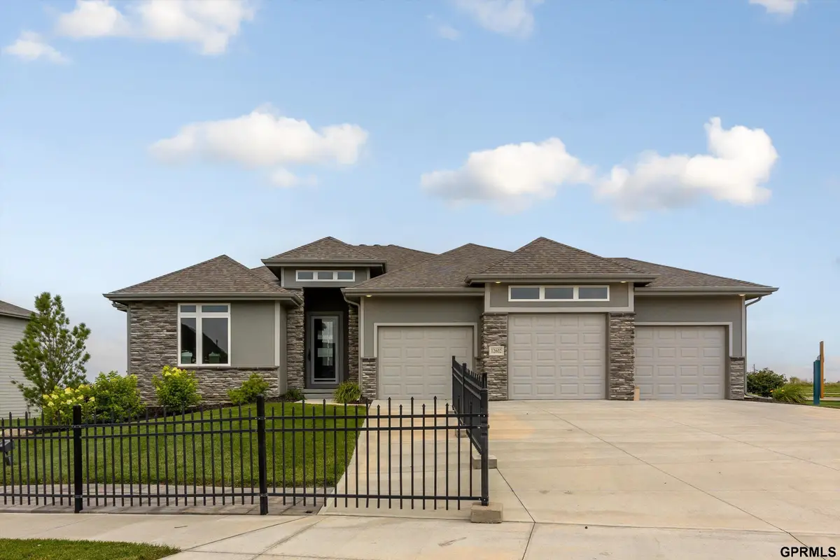 12602 Glenn Street, Papillion, NE 68138 - Image #1