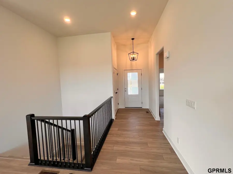 12105 Daniell Road, Bellevue, NE 68123 - #2