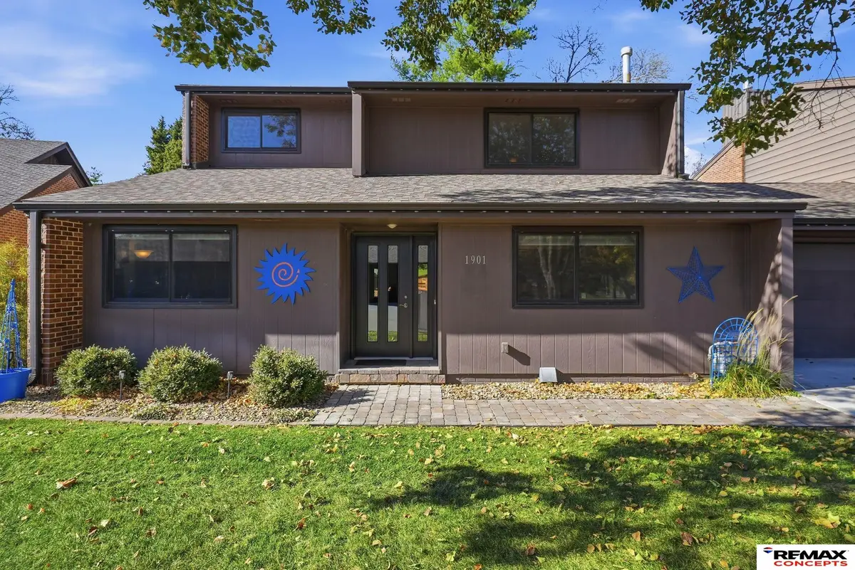 1901 Greenbriar Lane, Lincoln, NE 68506 - Image #1