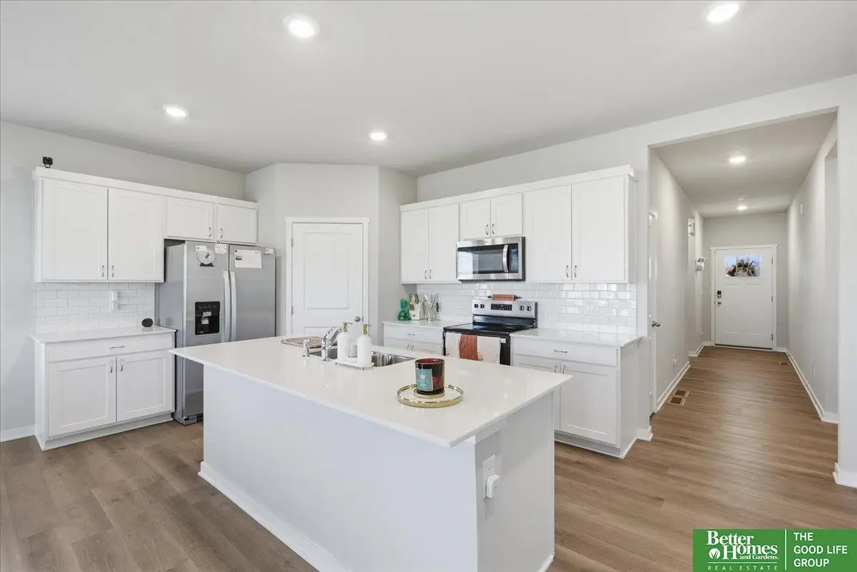 6228 Clear Creek Street, Papillion, NE 68157 - #1