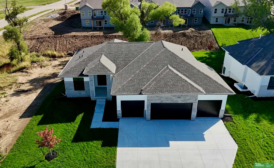 11007 S 98th Street, Papillion, NE 68046 - Image #3