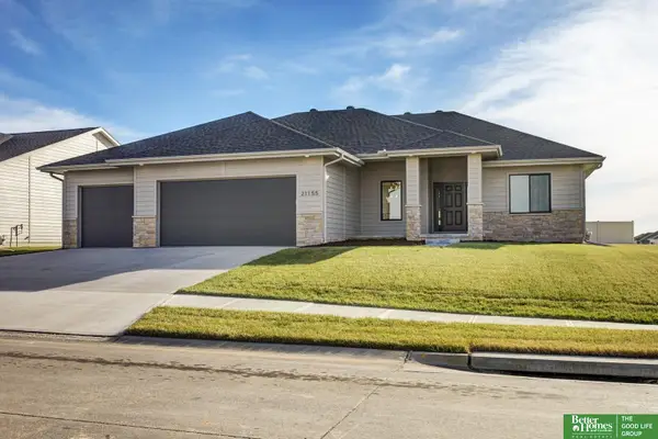 21155 Hartman Avenue, Elkhorn, NE 68022