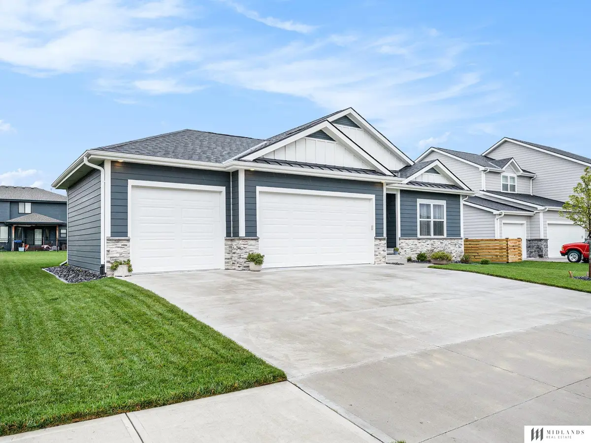 11535 S 191 Street, Gretna, NE 68028 - Image #1