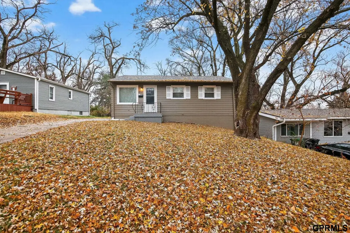 4237 Curtis Avenue, Omaha, NE 68111 - Image #1