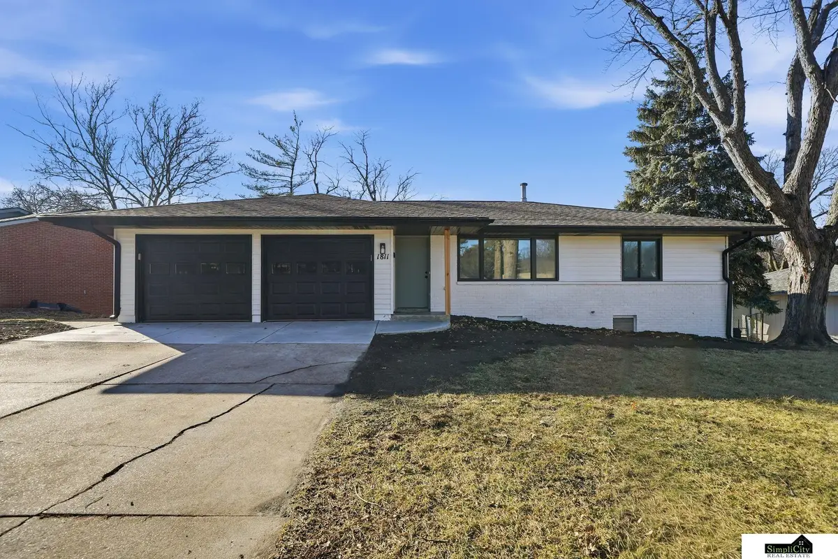 1811 E Bermuda Drive, Lincoln, NE 68506 - Image #1