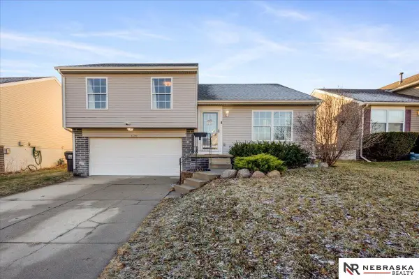 17769 Olive Street, Omaha, NE 68136