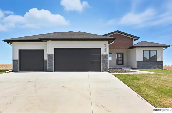 6333 N 207th Street, Elkhorn, NE 68022