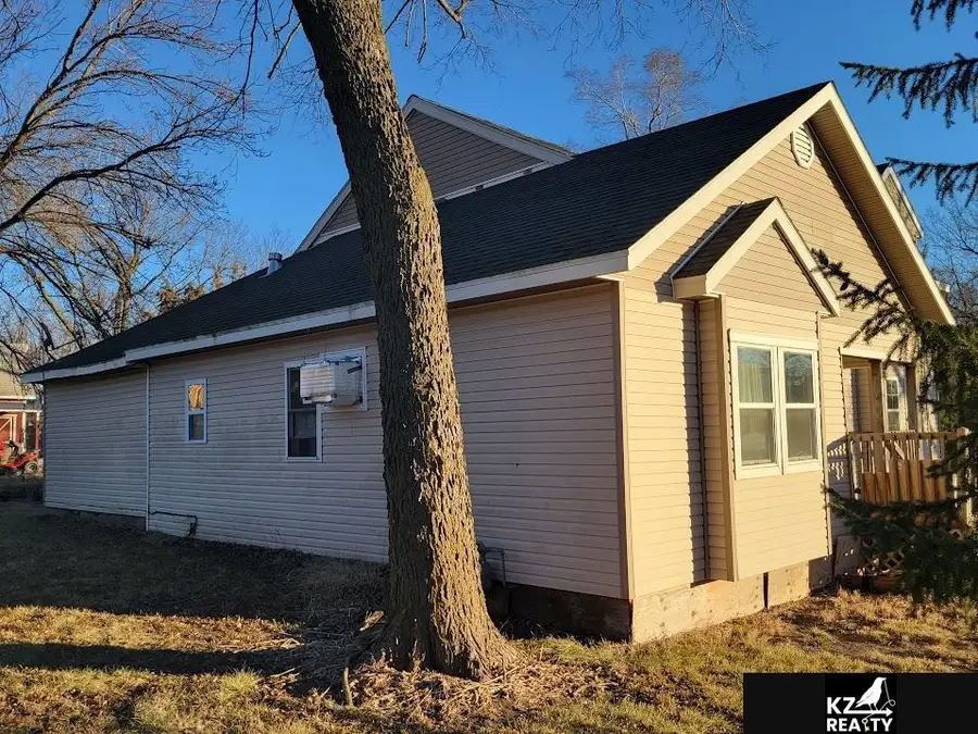 506 Cedar Street, Hickman, NE 68372 - Image #2