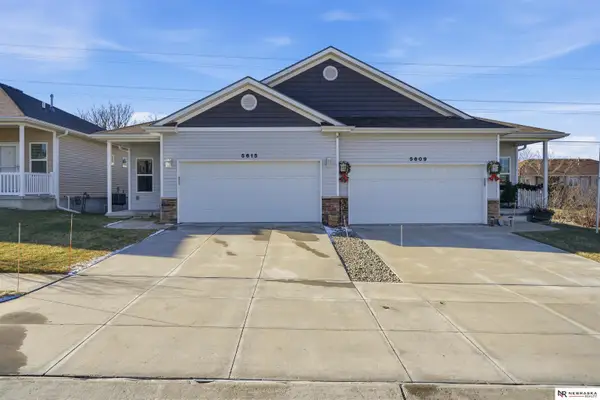 5615 Barrington Circle, Lincoln, NE 68516