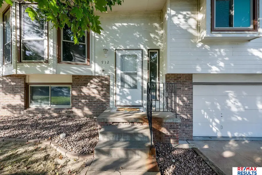912 Bordeaux Avenue, Bellevue, NE 68123 - Image #3