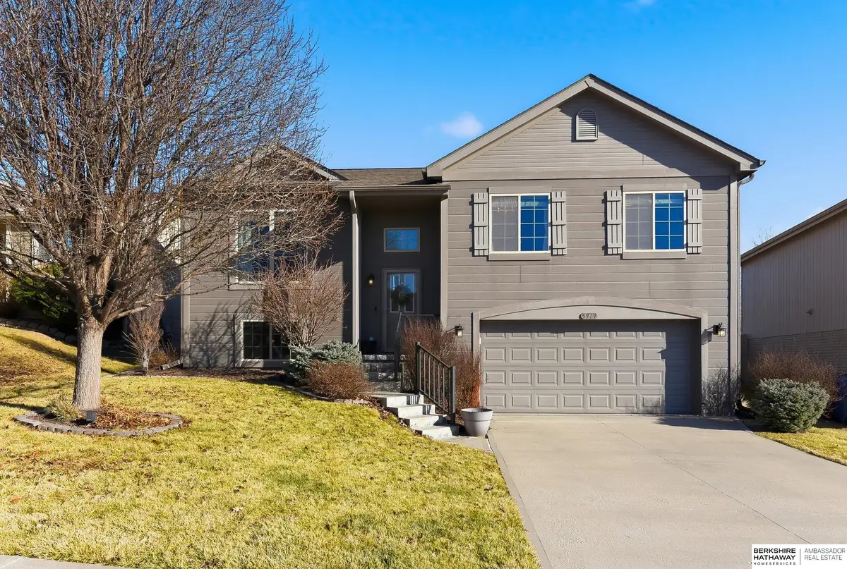 5919 S 187 Avenue Circle, Omaha, NE 68135 - Image #1