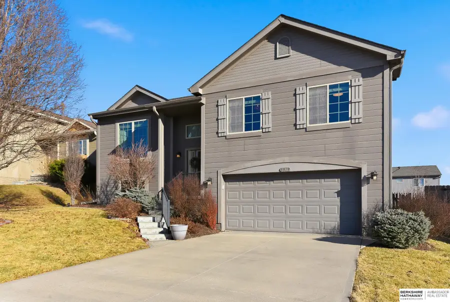 5919 S 187 Avenue Circle, Omaha, NE 68135 - Image #2