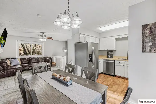 10512 Laurel Avenue, Omaha, NE 68134