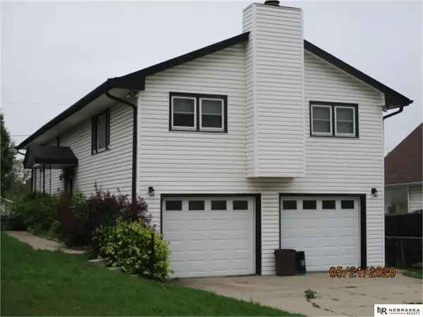 4218 E Street, Omaha, NE 68107