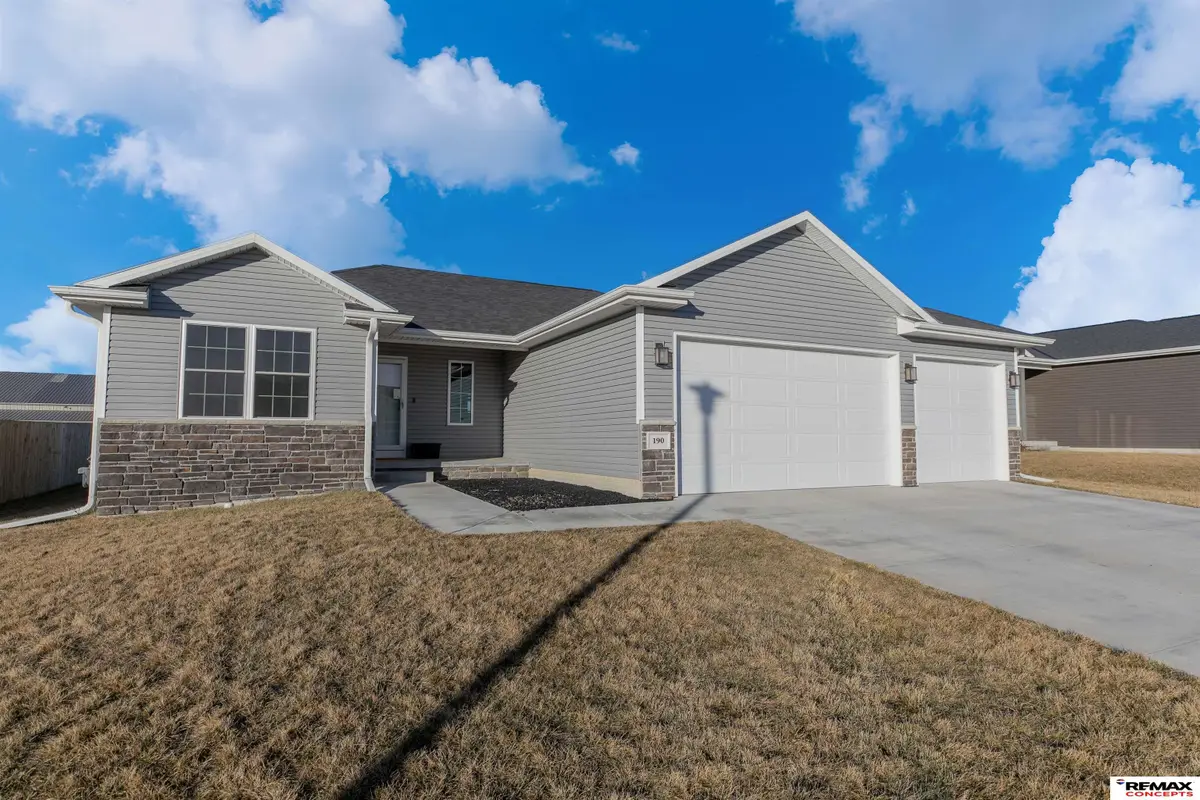 190 Kristi Lane, Hickman, NE 68372 - Image #1