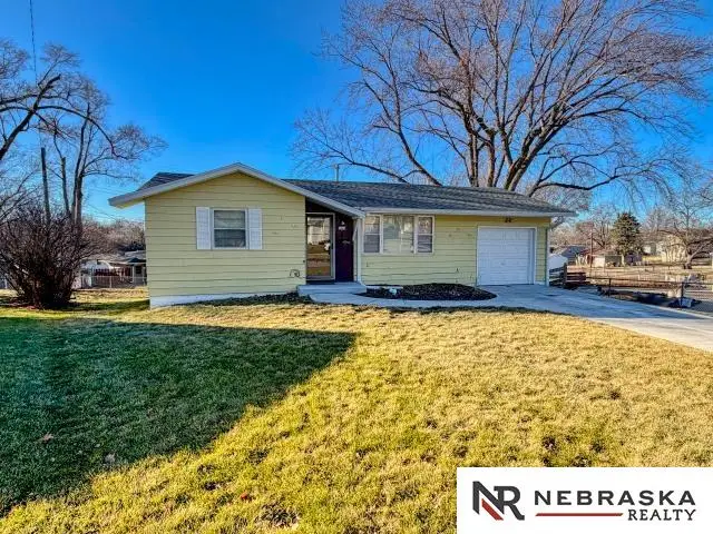 3410 S 48th Avenue Circle, Omaha, NE 68106 - Image #1
