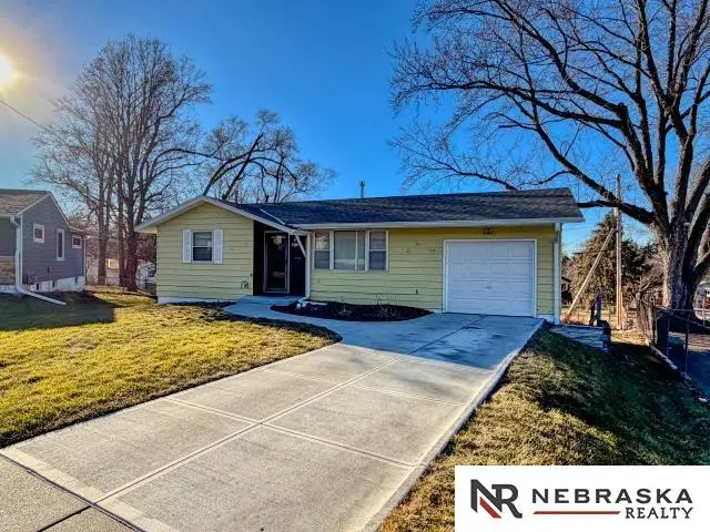 3410 S 48th Avenue Circle, Omaha, NE 68106 - Image #2