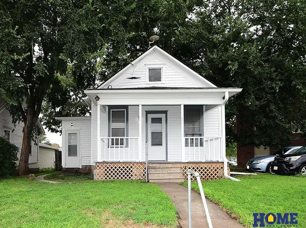 901 S 24th Street, Lincoln, NE 68510