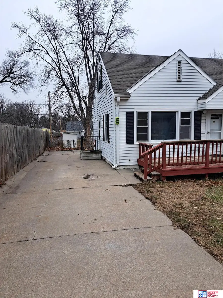 6018 Baldwin Avenue, Lincoln, NE 68507 - Image #2